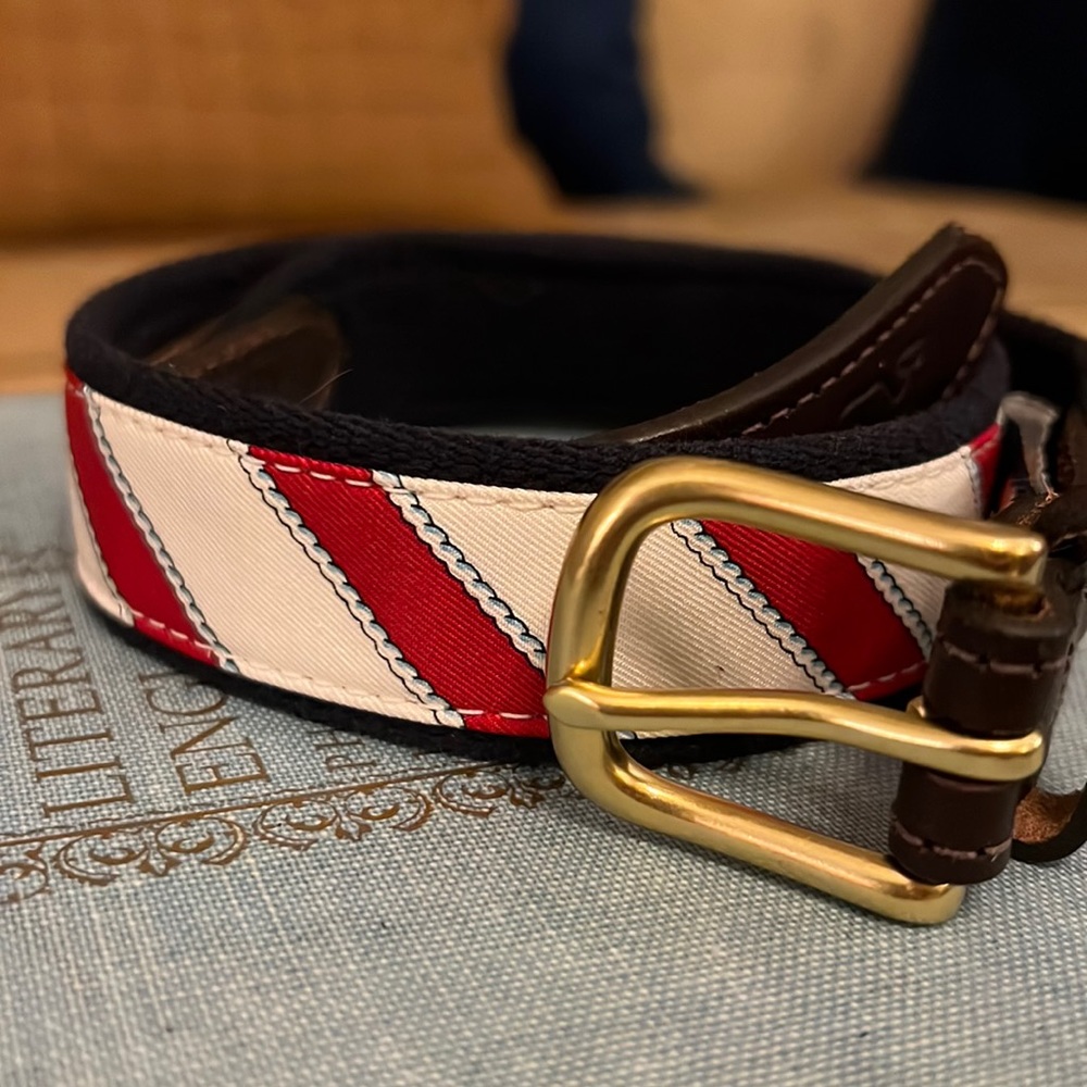 Vineyard Vines belt
